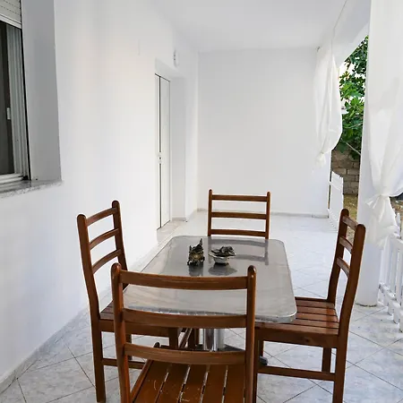 Brielle's House * Vlorë